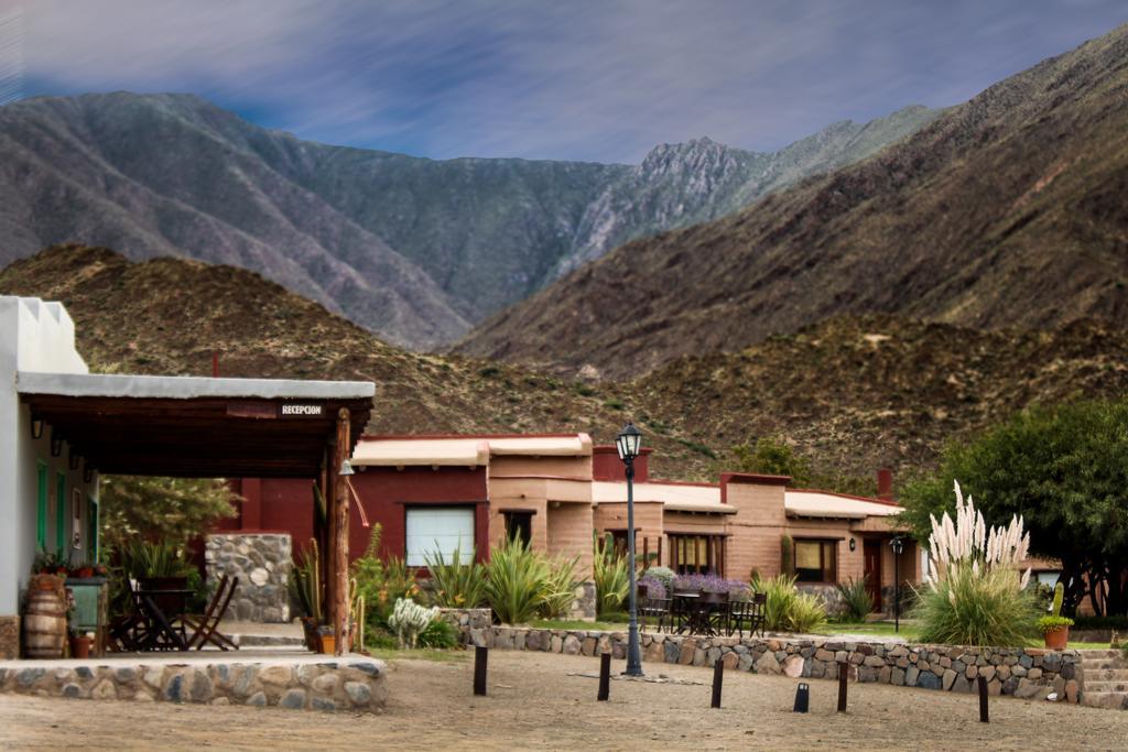 Miraluna Bodega Boutique Cachí Esterno foto