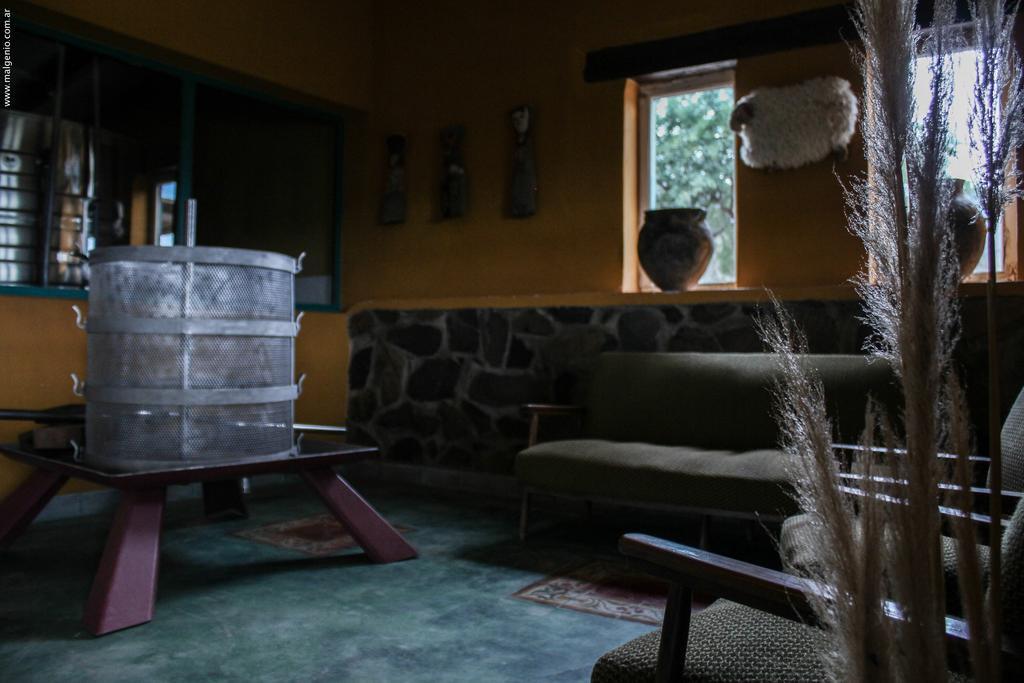 Miraluna Bodega Boutique Cachí Esterno foto